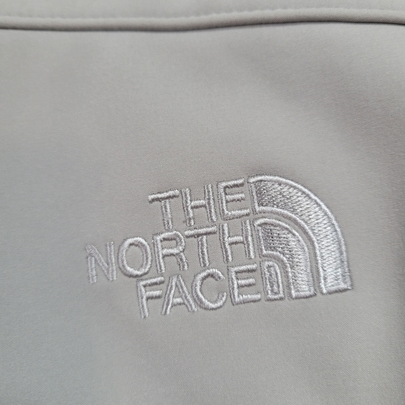 SOLD ---- NWOT The North Face Soft Shell Zip Up Jacket (S) - Picture 6 of 15